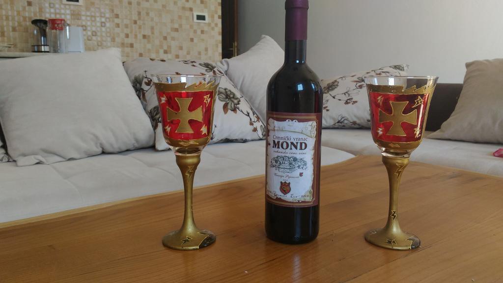 Apartment Mond Virpazar Buitenkant foto