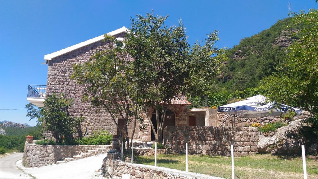Apartment Mond Virpazar Buitenkant foto