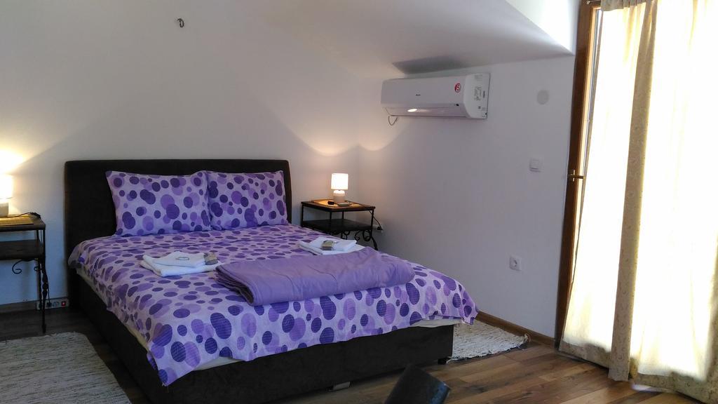Apartment Mond Virpazar Buitenkant foto