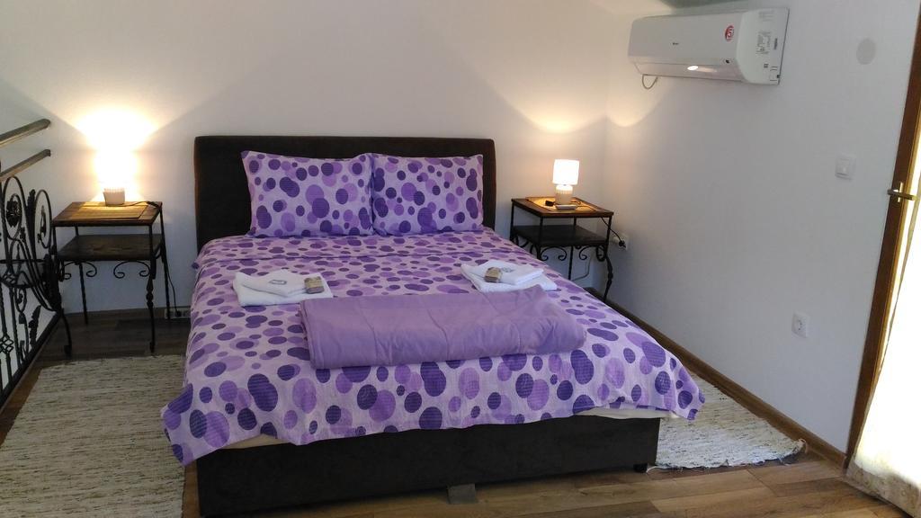 Apartment Mond Virpazar Buitenkant foto
